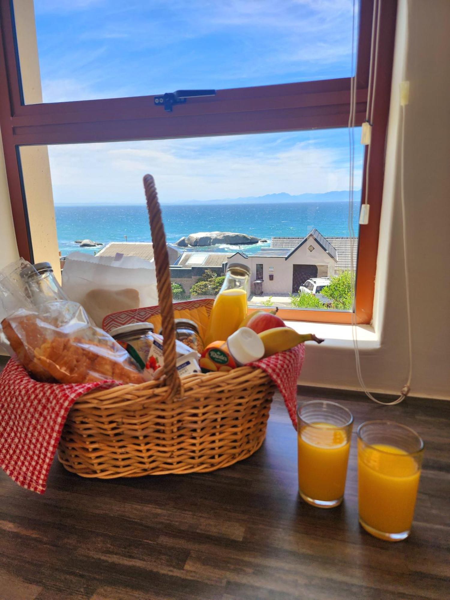 The Tides Bed & Breakfast Simonʼs Town Exterior foto